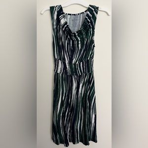 XS Sleeveless Maternity Dress by Liz Lange Maternity. EUC. Blue/Green/White